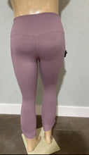 Load image into Gallery viewer, Butter Soft Capri Leggings
